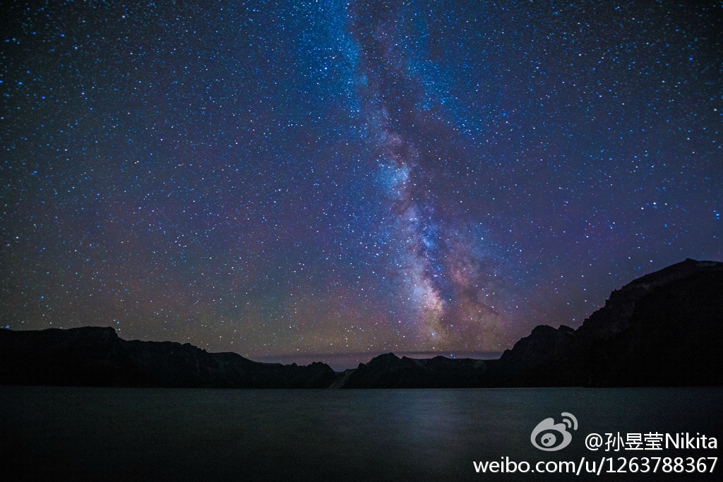 追逐长白山 夜空中最